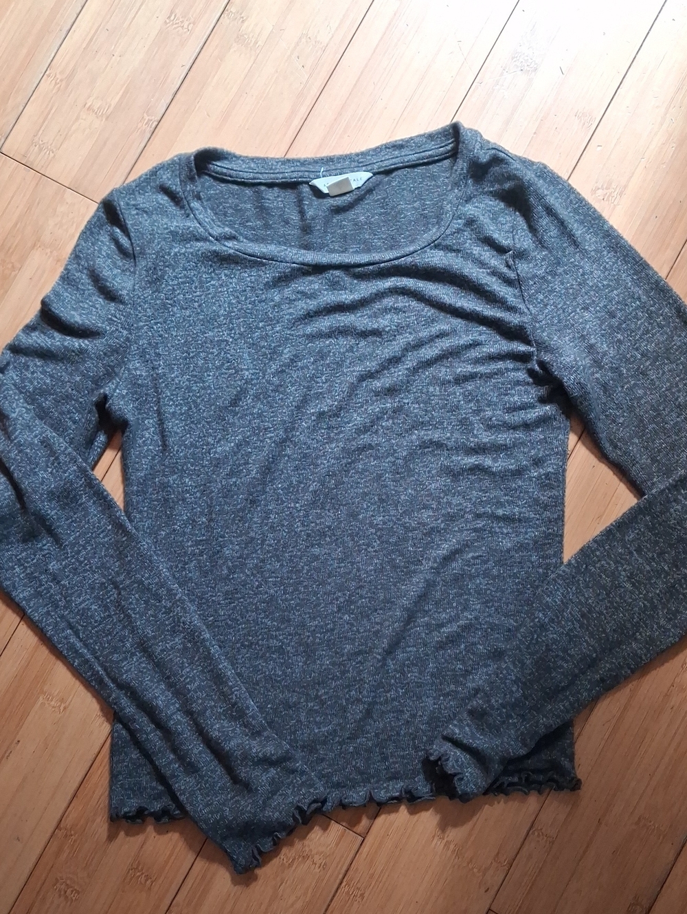 Aeropostale Junior/Women's Long Sleeve Scoop Neck Top - Charcoal Gray